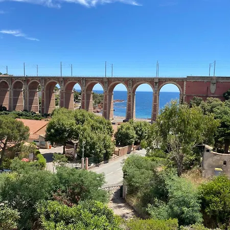 Esterel Calme Et Proche De La Mer,vtt Et Randonnees *