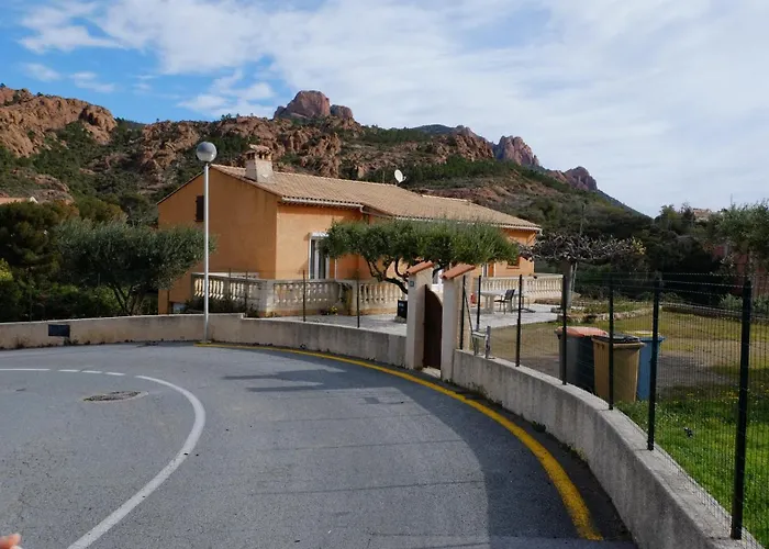 Esterel Calme Et Proche De La Mer,vtt Et Randonnées Villa *
