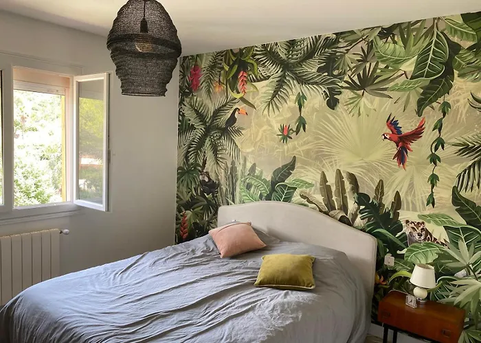 Esterel Calme Et Proche De La Mer,vtt Et Randonnées *