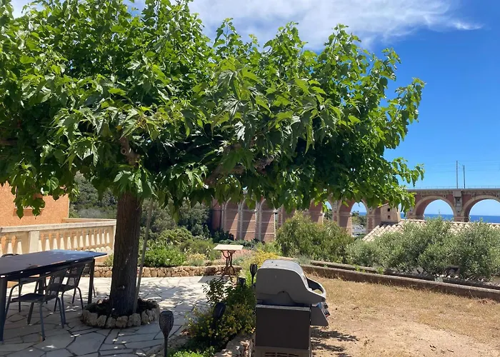 Esterel Calme Et Proche De La Mer,vtt Et Randonnées *