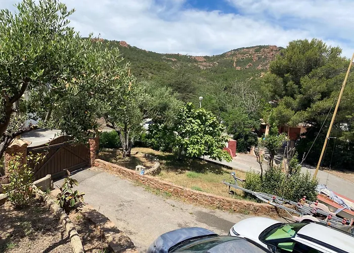 Esterel Calme Et Proche De La Mer,vtt Et Randonnées