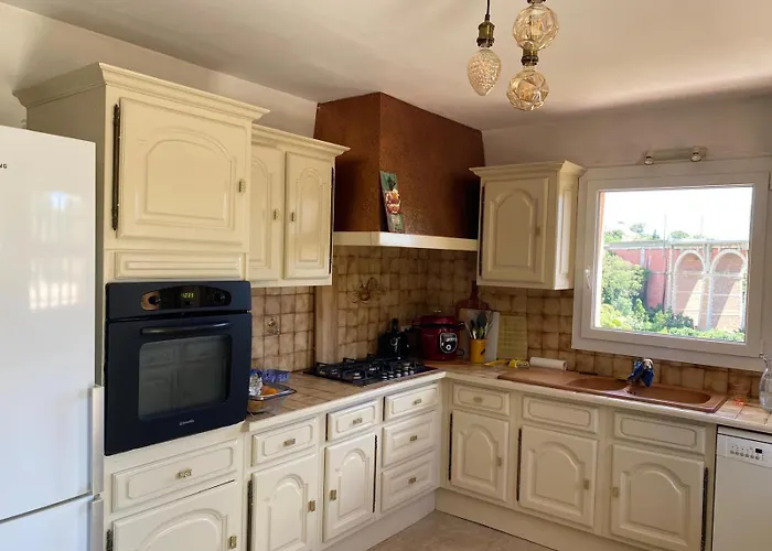 Esterel Calme Et Proche De La Mer,vtt Et Randonnées *